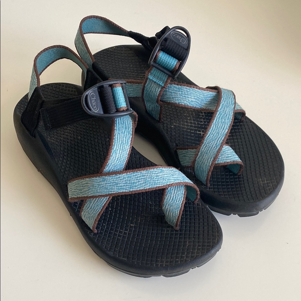 Chaco Bllue and Brown Jest Toe Sandals Size 7